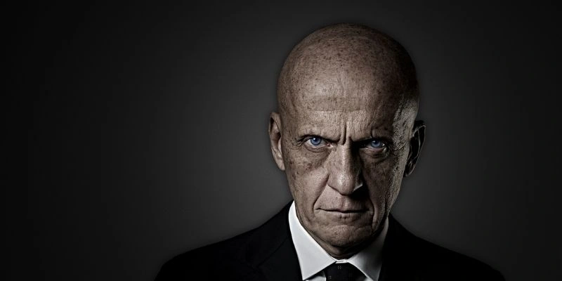 Trọng Tài Người Ý - Pierluigi Collina: Huyền Thoại Sân Cỏ Thế Giới 2 Pierluigi Collina