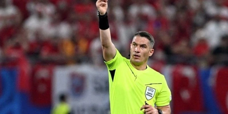 Trọng Tài Nổi Bật Tại UEFA Champions League