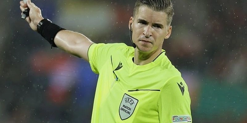 Trọng Tài Nổi Bật Tại UEFA Champions League