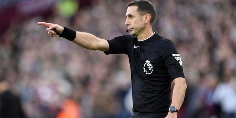 Điều kiện để trở thành Trọng tài Premier League