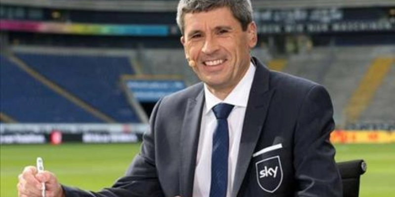 Markus Merk Từng Bắt Những Trận Đấu Lớn Nào Ở Champions League? 2 Markus Merk Từng Bắt Những Trận Đấu Lớn Nào Ở Champions League