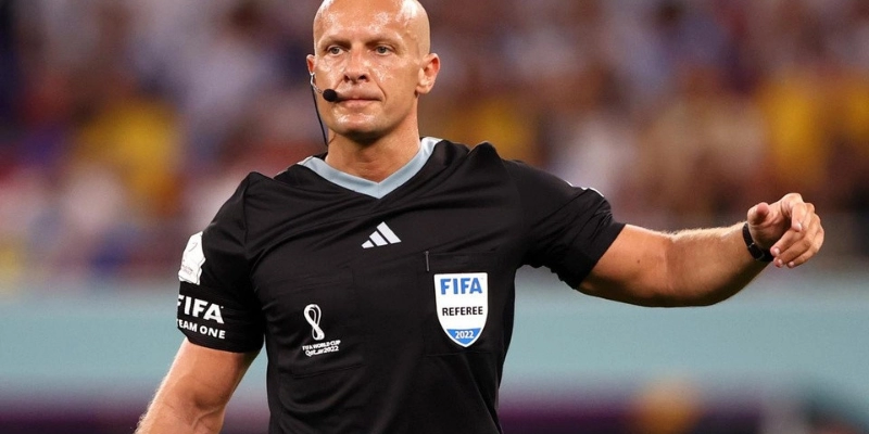 trọng tài nào từng bắt chung kết world cup